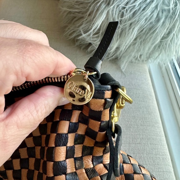 CLARE V : MOYEN MESSENGER : BLACK & NATURAL WOVEN CHECKER - Picture 5 of 5